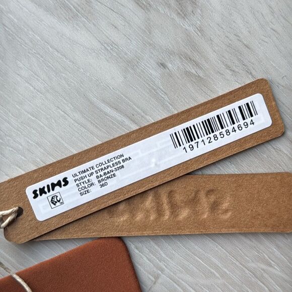 Skims Ultimate Push up‎ Strapless Bra Bronze Size 36D Nwt - Picture 7 of 8